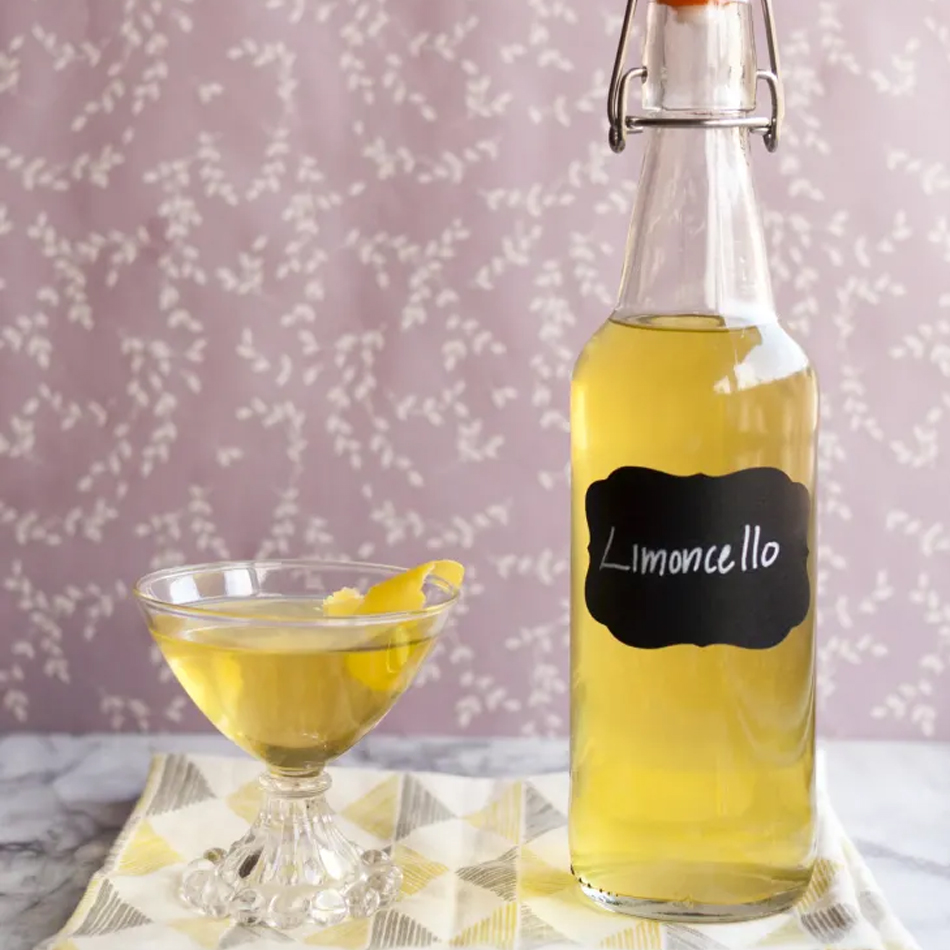 How to Make Refreshing Limoncello